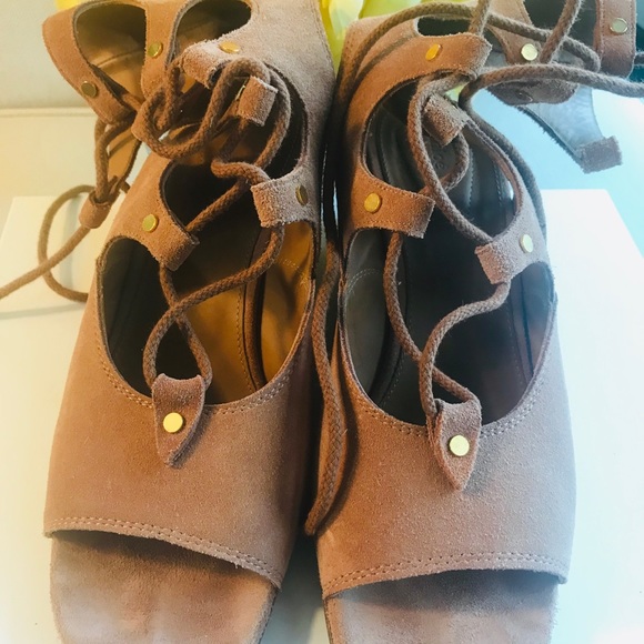 $1295 🌟CHLOE🌟 WEDGE NUDE SUEDE GLADIATOR SANDAL - Picture 6 of 8